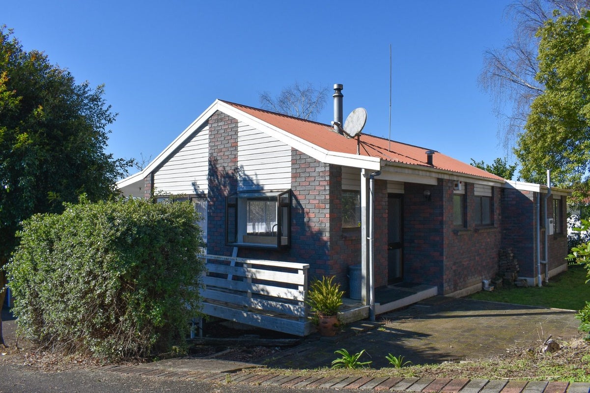 24 Hamblyn Crescent, Nawton, Hamilton - Carousel 16