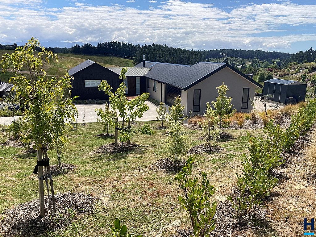 33 Redmill Road, Redwood Valley - Carousel 1