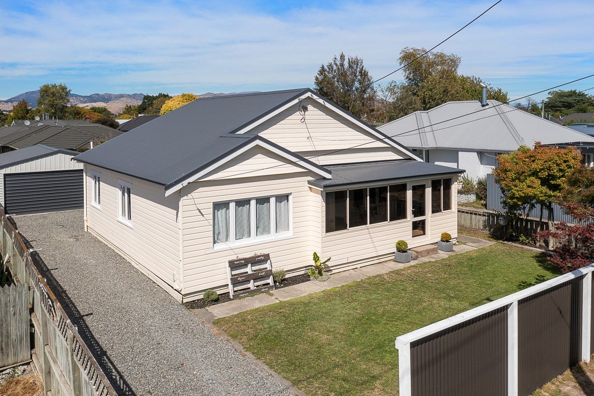 27 Lakings Road, Springlands, Blenheim - Carousel 1