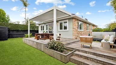 42B Arabi Street, Sandringham, Auckland - Carousel 1