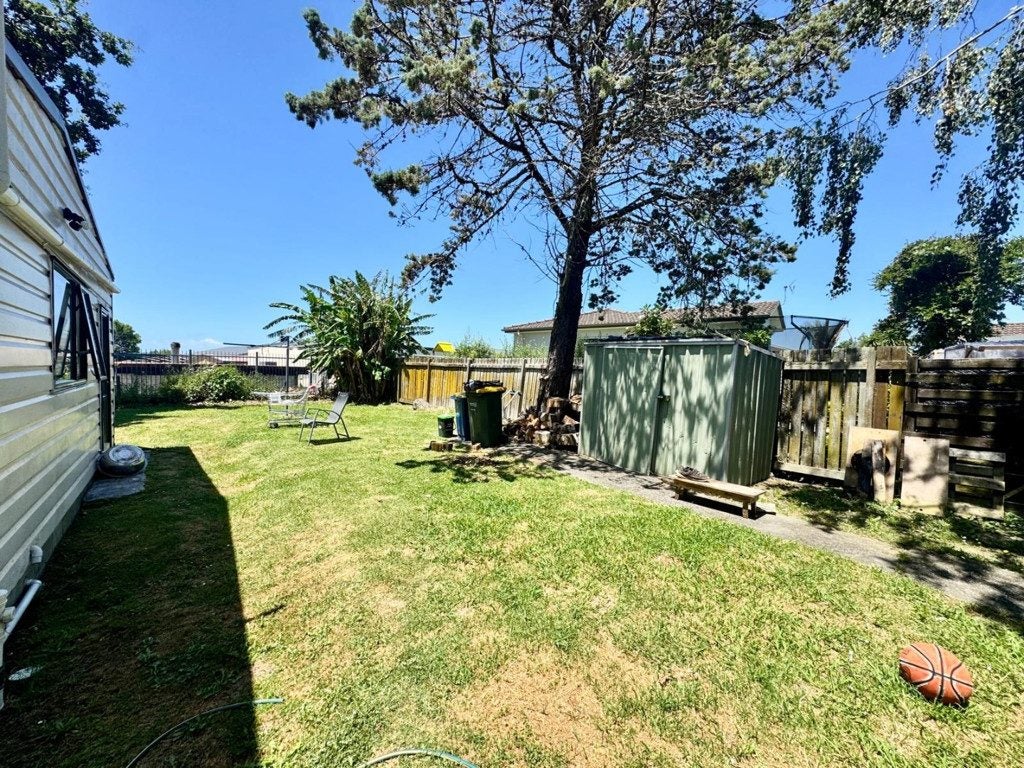 7 Silverstone Place, Henderson, Auckland - Carousel 6