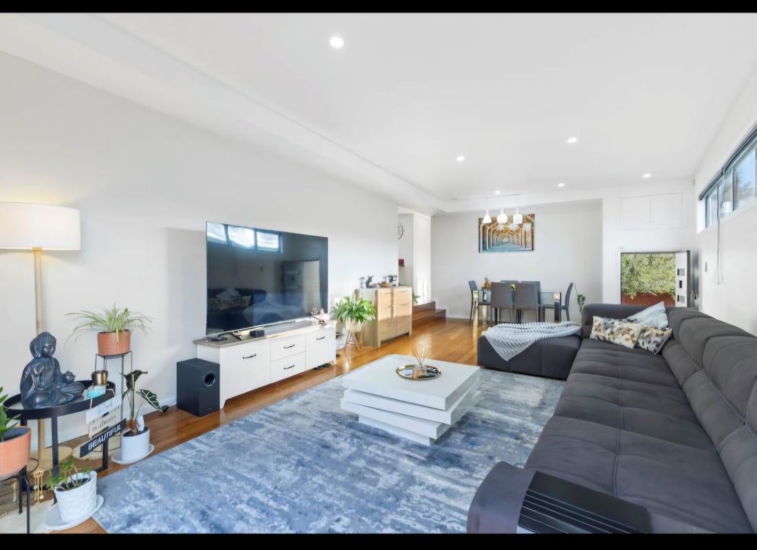 2/66 Kautami Avenue, Papatoetoe, Auckland - Carousel 2