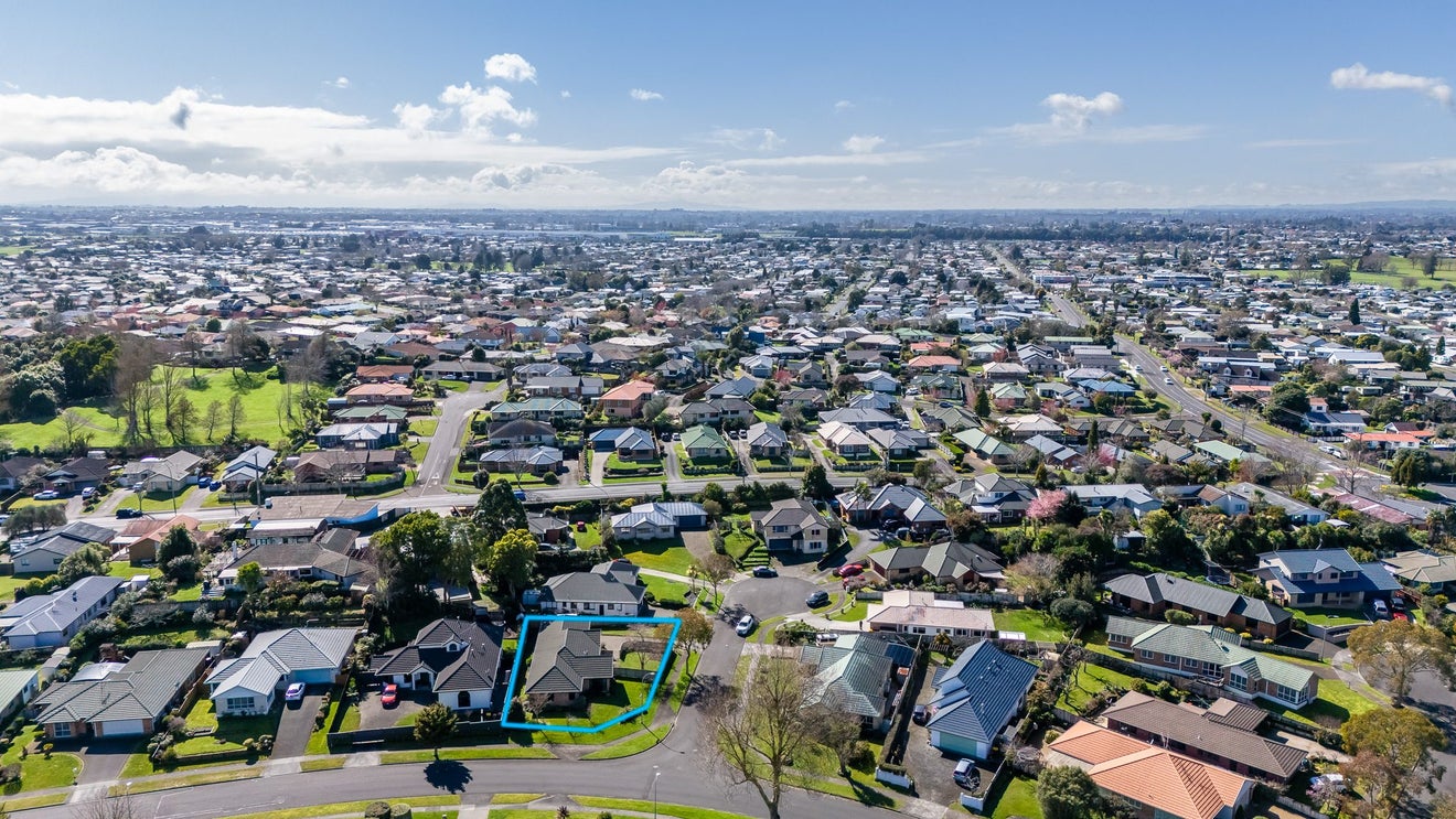 1 Hereford Place, Grandview Heights, Hamilton - Carousel 17