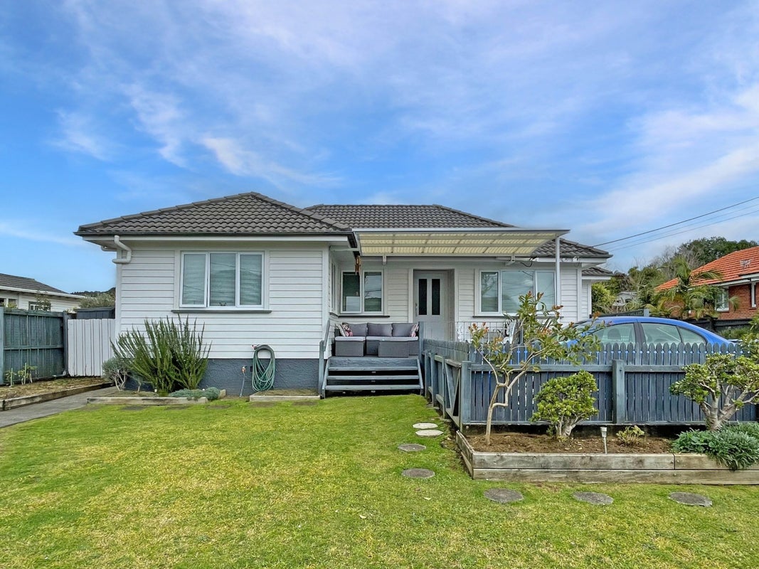 5B Lupton Avenue, Kensington, Whangarei - Carousel 1