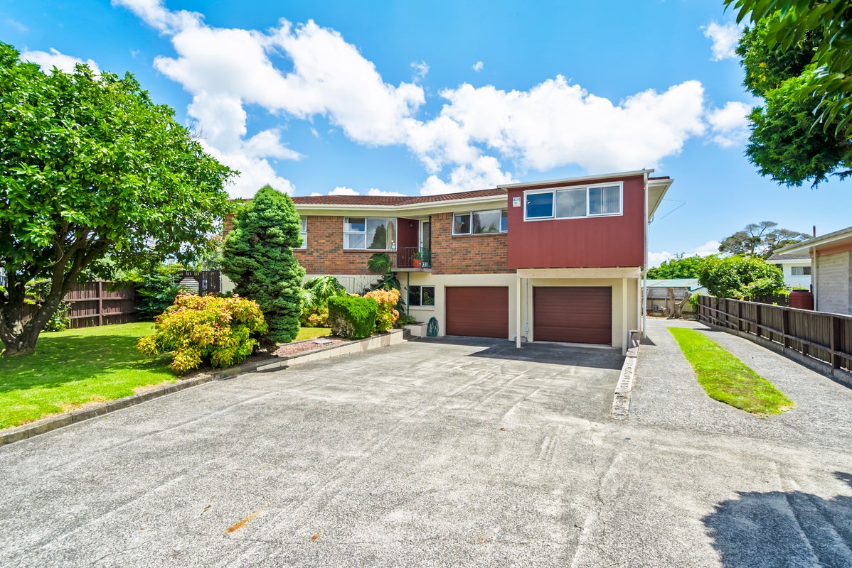 8 Hazeldene Place, Opaheke, Papakura - Carousel 2