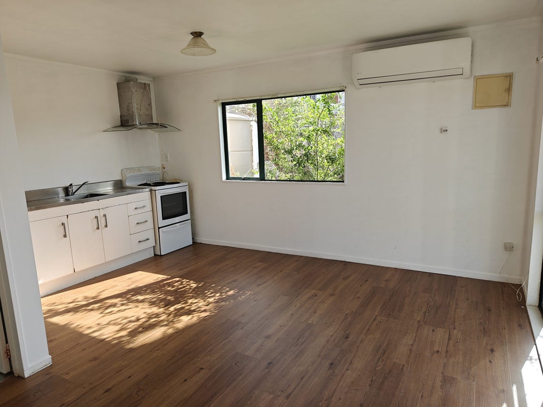 25 Gilliam Street, New Lynn, Auckland - Carousel 4
