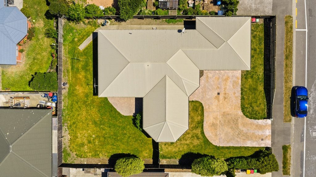 21 Springs Road, Hornby, Christchurch - Carousel 18