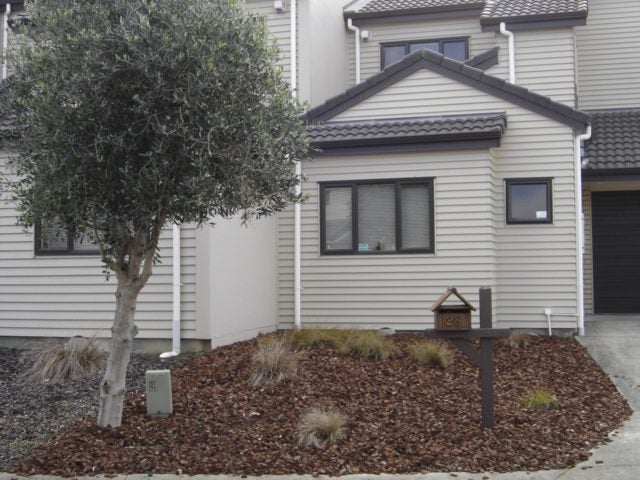 28 Skip Lane, East Tamaki, Auckland - Carousel 1
