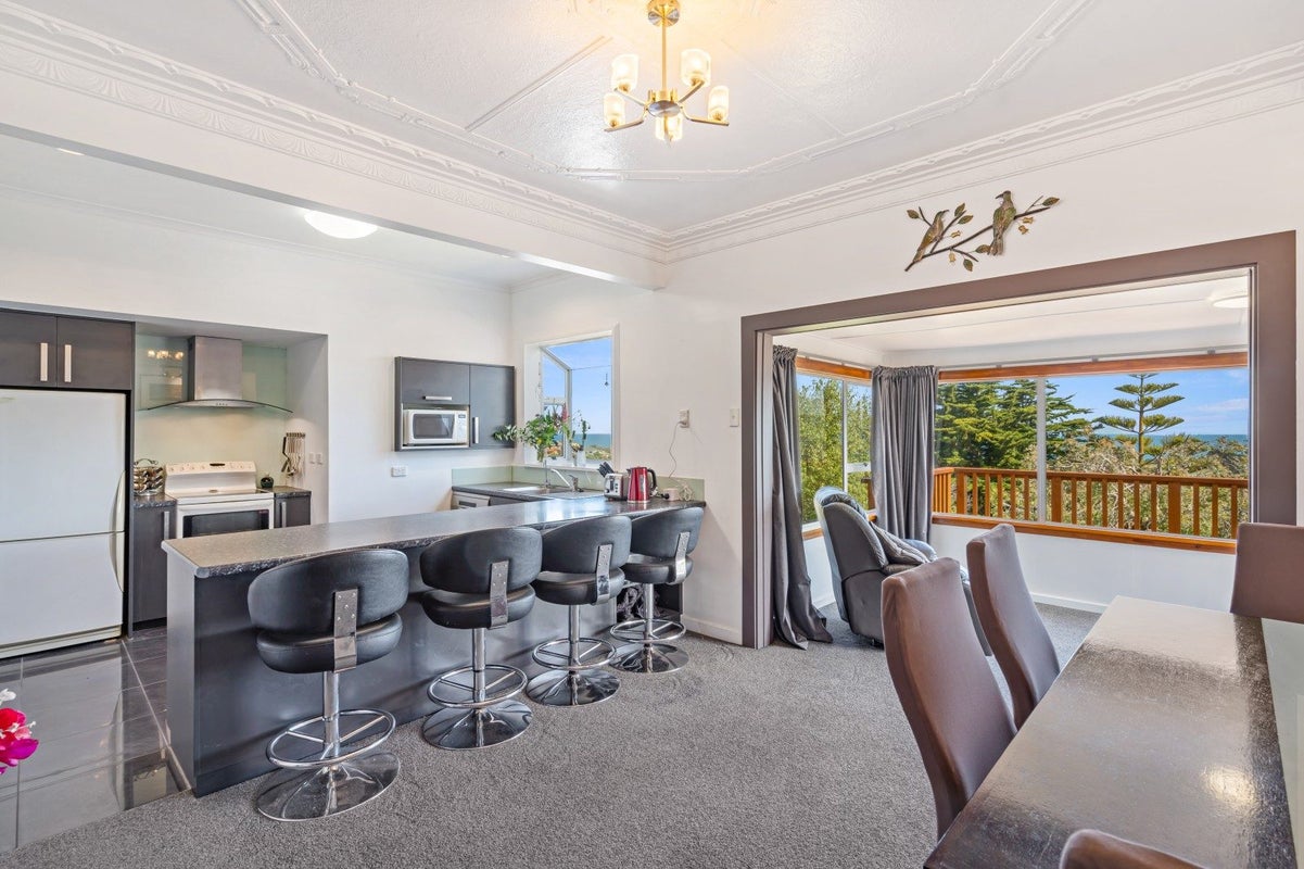 48 Tomahawk Road, Andersons Bay, Dunedin - Carousel 2