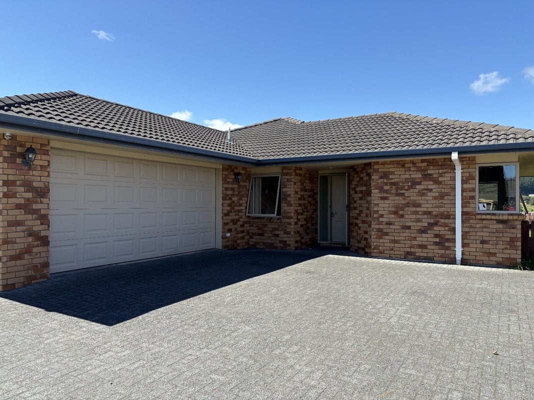 77 Hall Road, Ngongotaha, Rotorua - Carousel 1