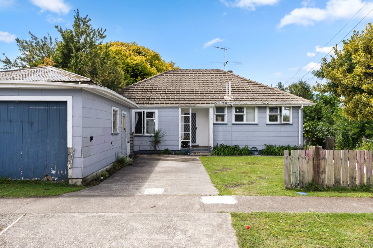 11 Churchill Crescent, Te Hapara, Gisborne, Gisborne - Carousel 1