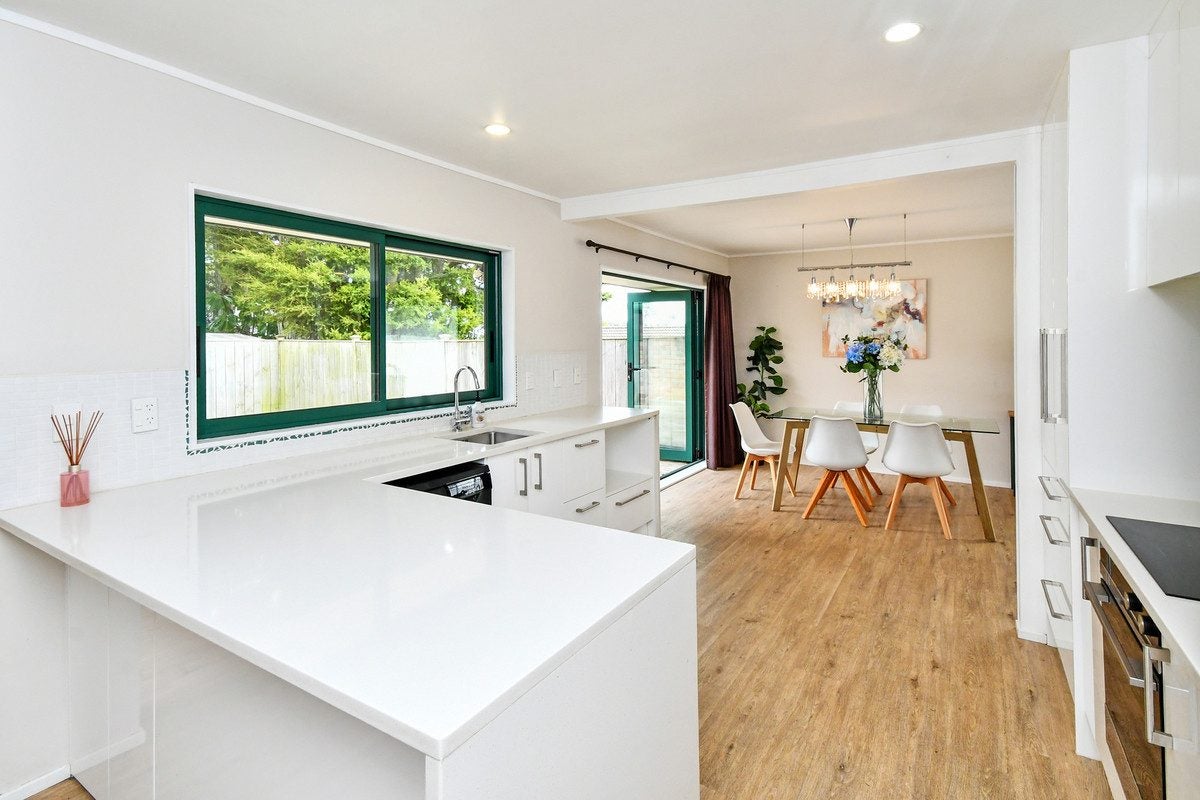 46 Wairere Road, The Gardens, Auckland - Carousel 1