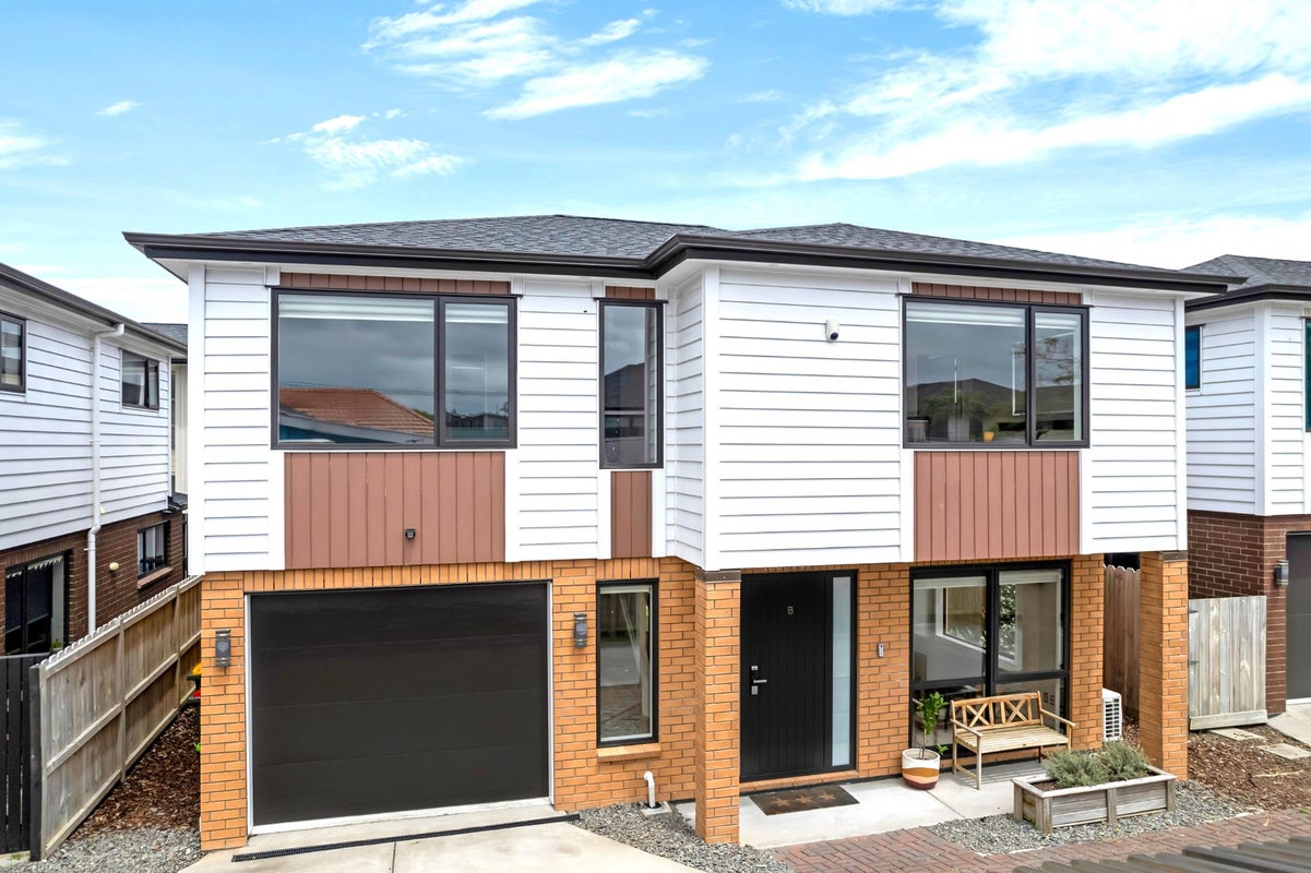 21B Busby Street, Blockhouse Bay, Auckland - Carousel 2