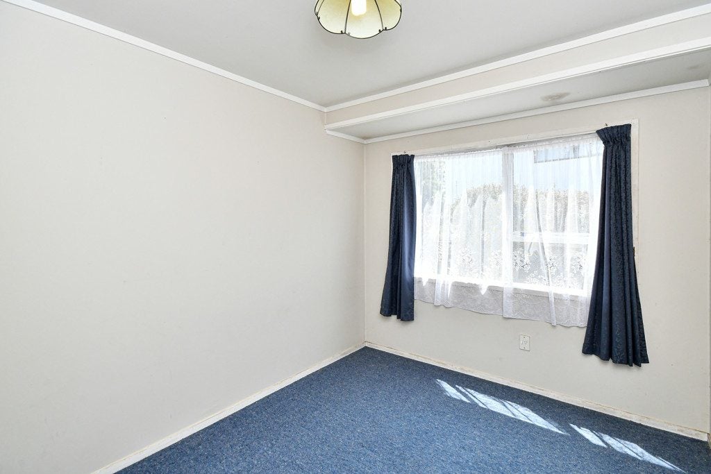 38 Walter Strevens Drive, Conifer Grove, Takanini - Carousel 6