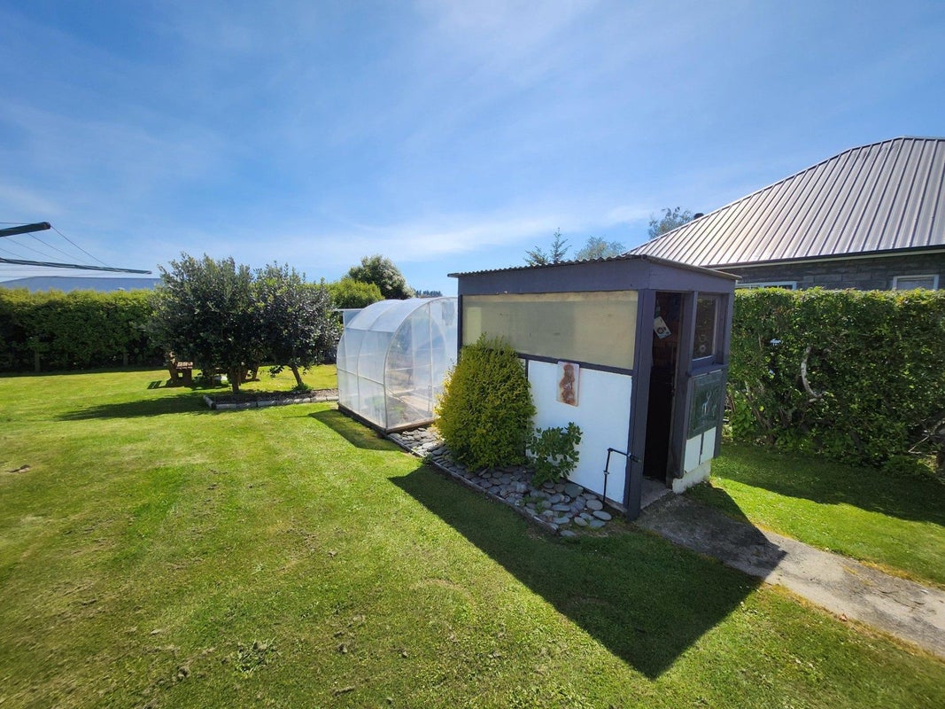 30 Hayle Street, Holmes Hill, Oamaru - Carousel 24