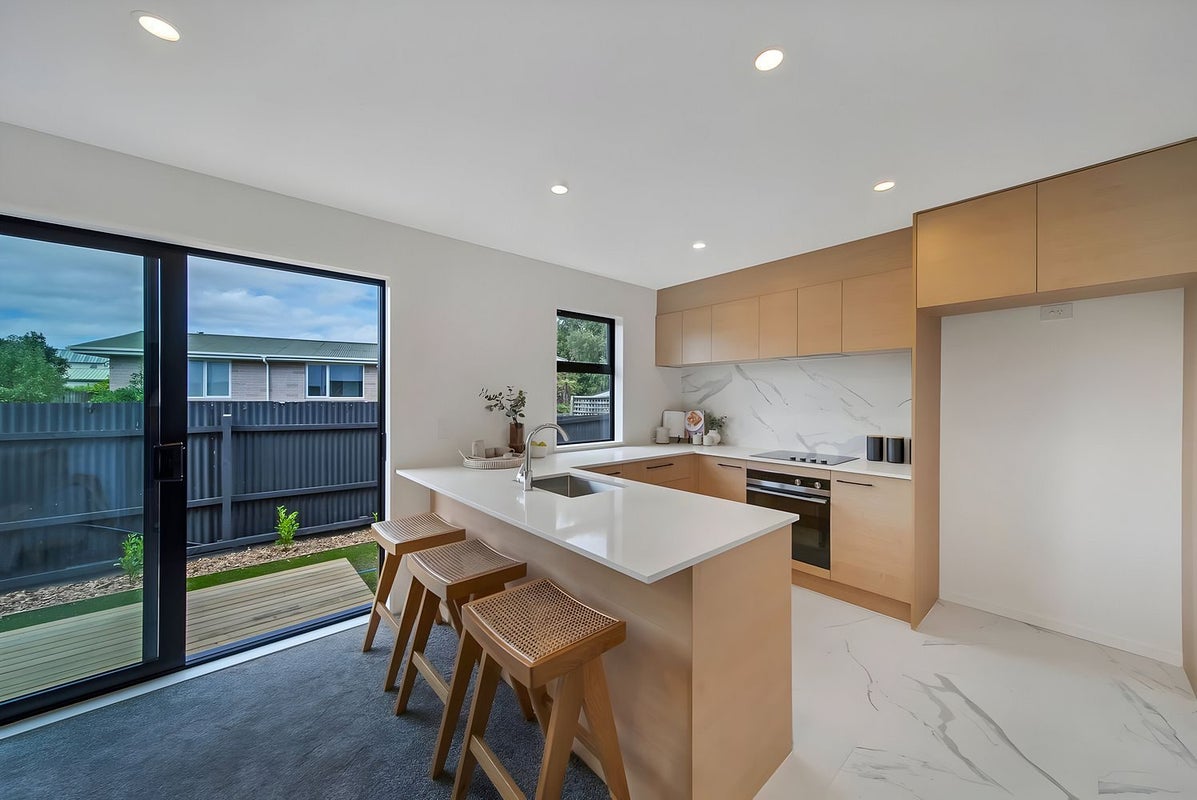 4/14 Croydon Street, Sydenham, Christchurch - Carousel 1