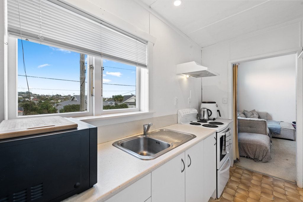 18 Bank Street, Mount Eden, Auckland - Carousel 2