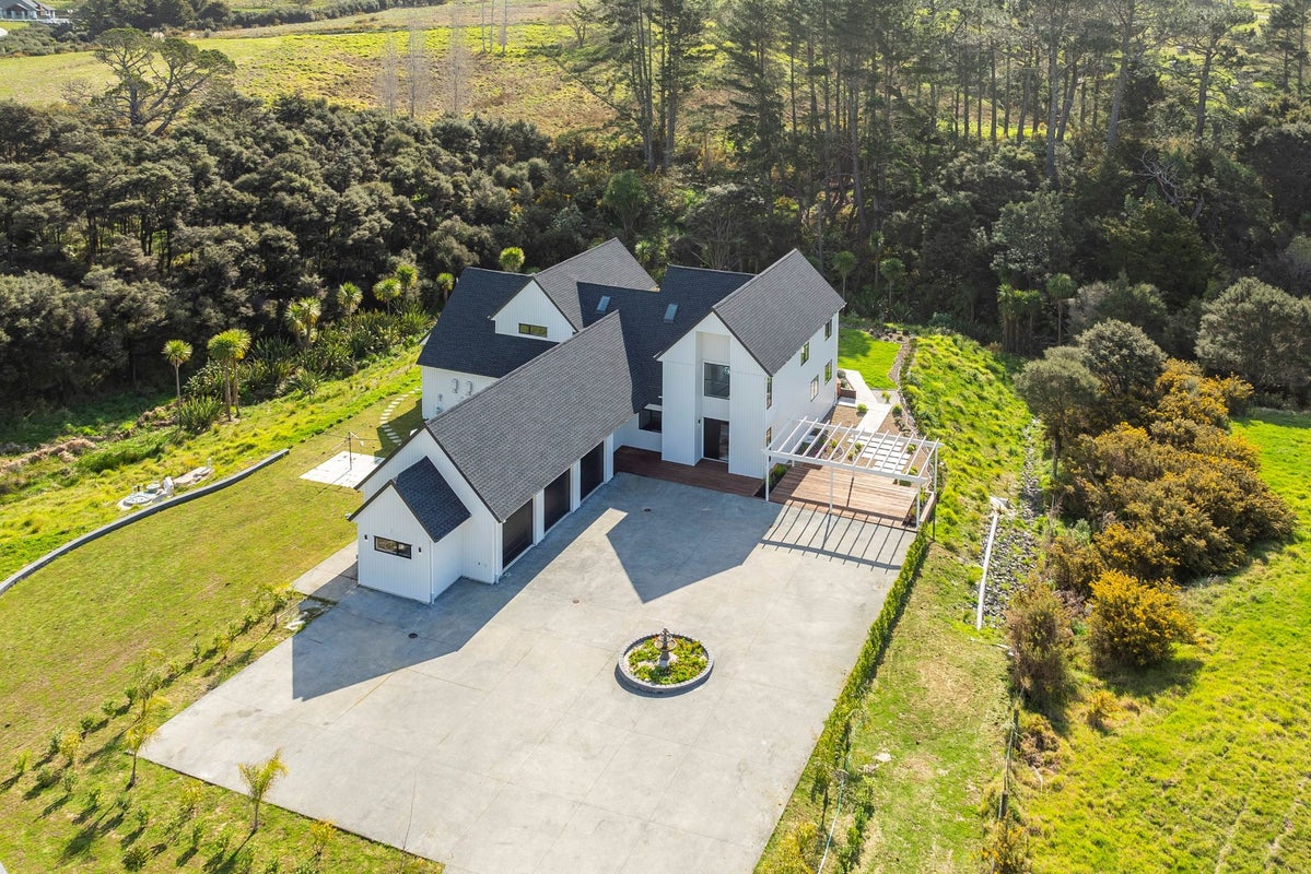 91 Spur Road, Stillwater, Silverdale - Carousel 2