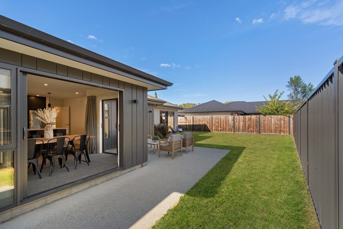 41 Headley Drive, Lower Shotover, Queenstown - Carousel 1
