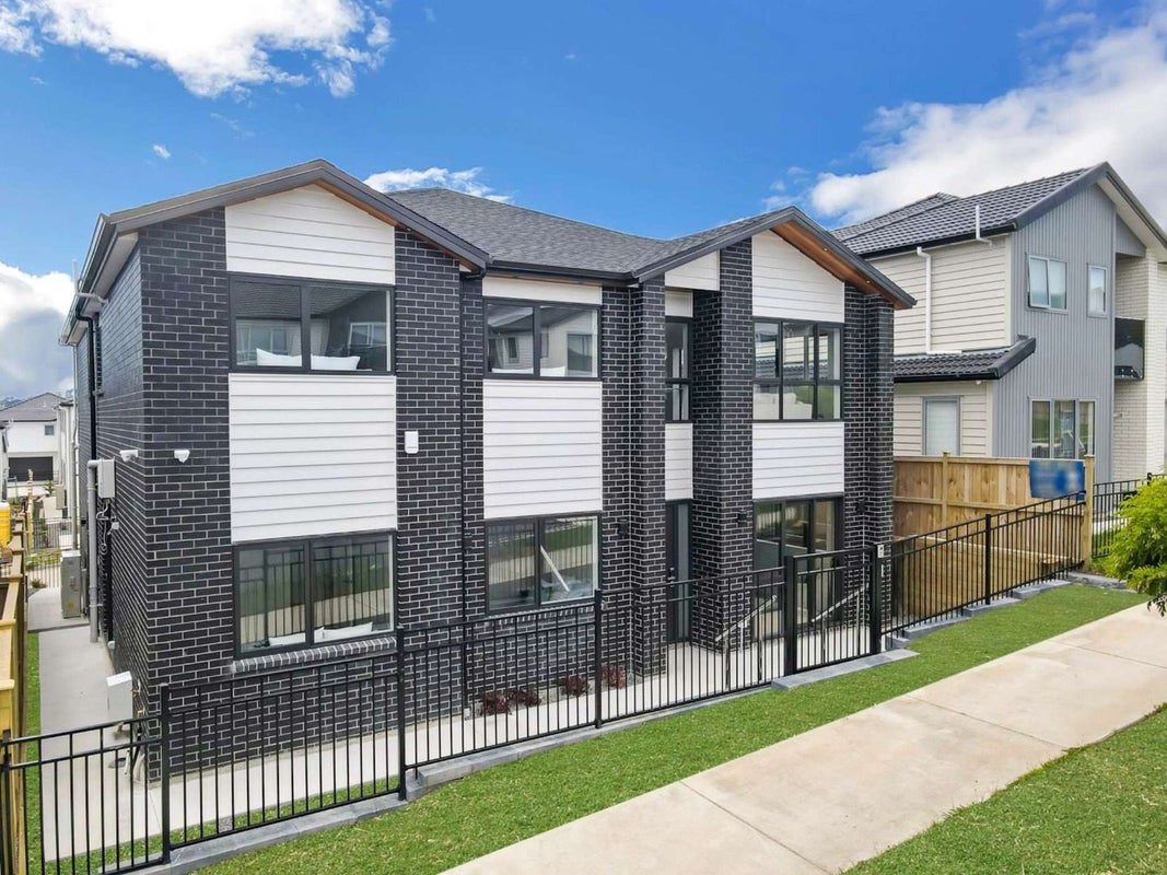 61 Koromeke Street, Flat Bush, Auckland - Carousel 2