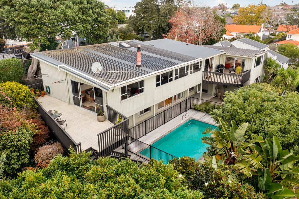 18A Bay Road, St Heliers, Auckland - Carousel 1