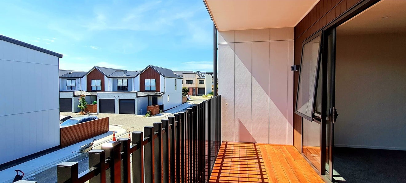 2/10 Unga Place, Beachlands, Auckland - Carousel 2