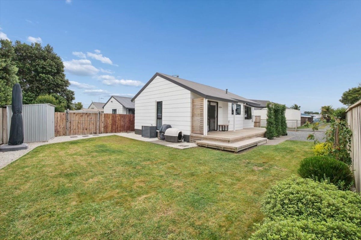13A Opal Drive, Papamoa Beach, Papamoa - Carousel 1