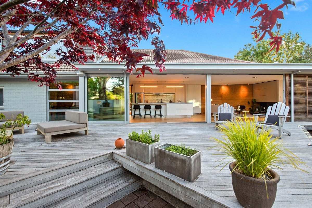 68 Nixon Street, Hamilton East, Hamilton - Carousel 1