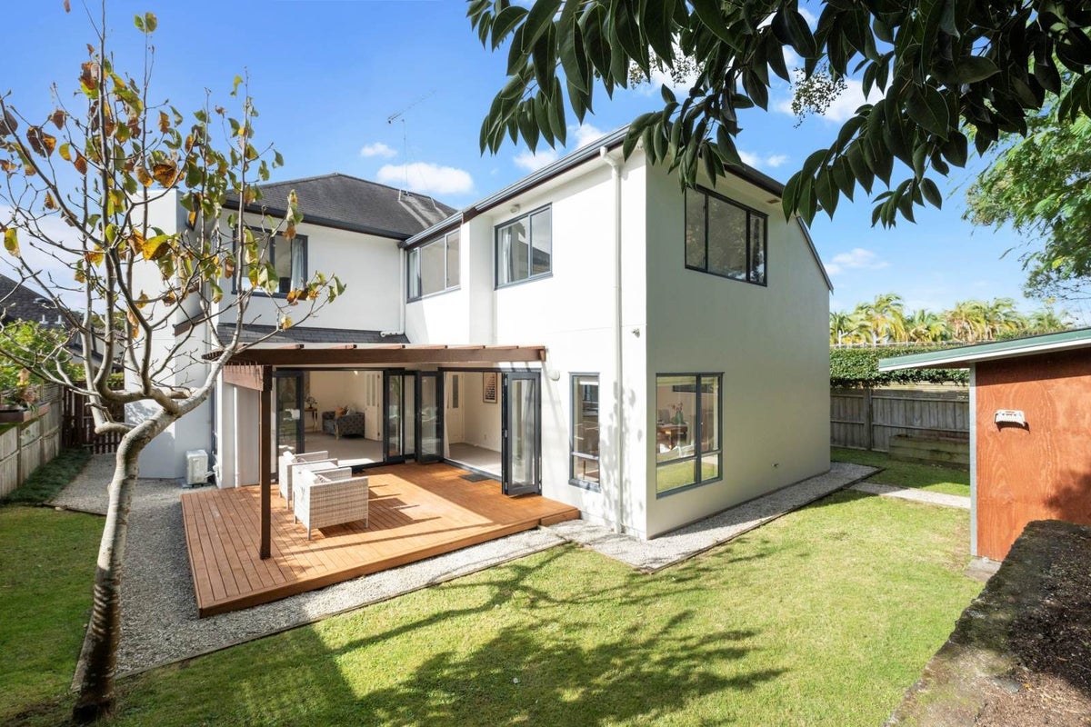 24 Goodland Street, Royal Oak, Auckland - Carousel 2