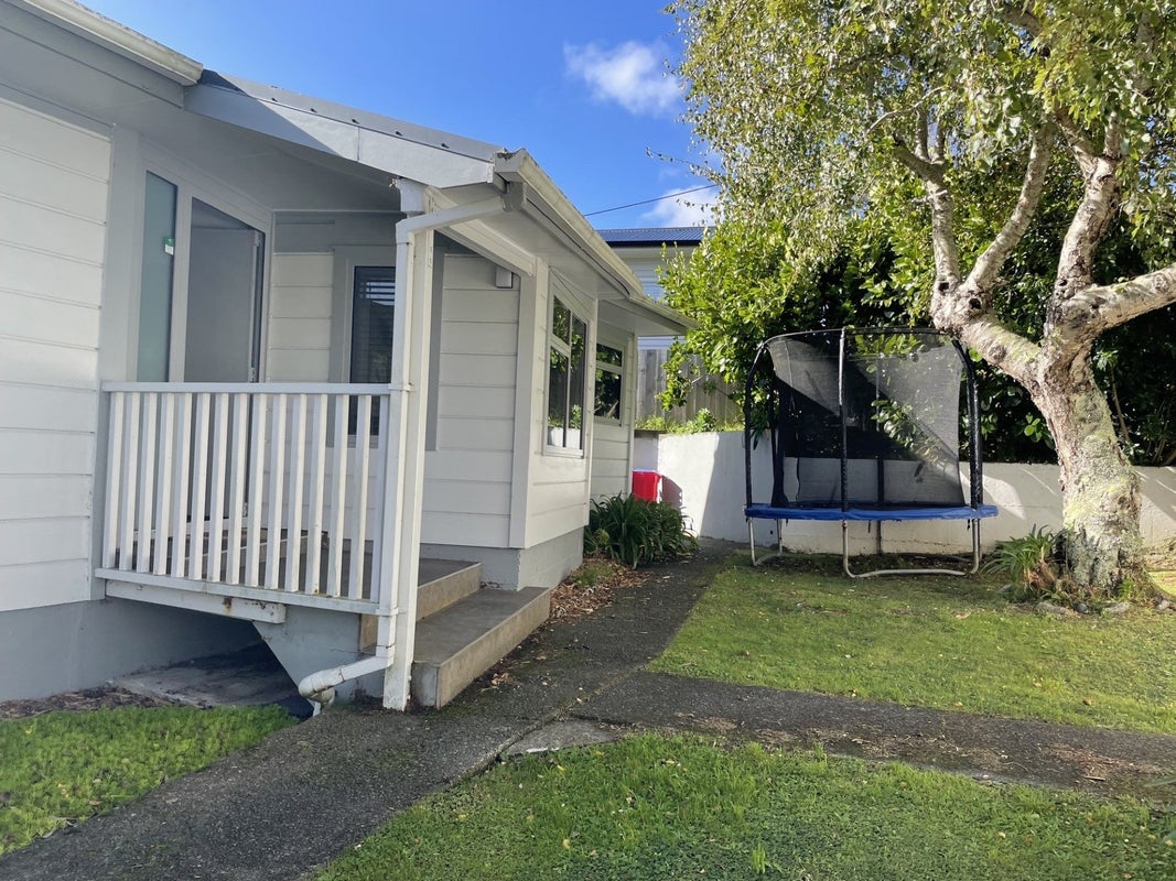 26 Bombay Street, Ngaio, Wellington - Carousel 1