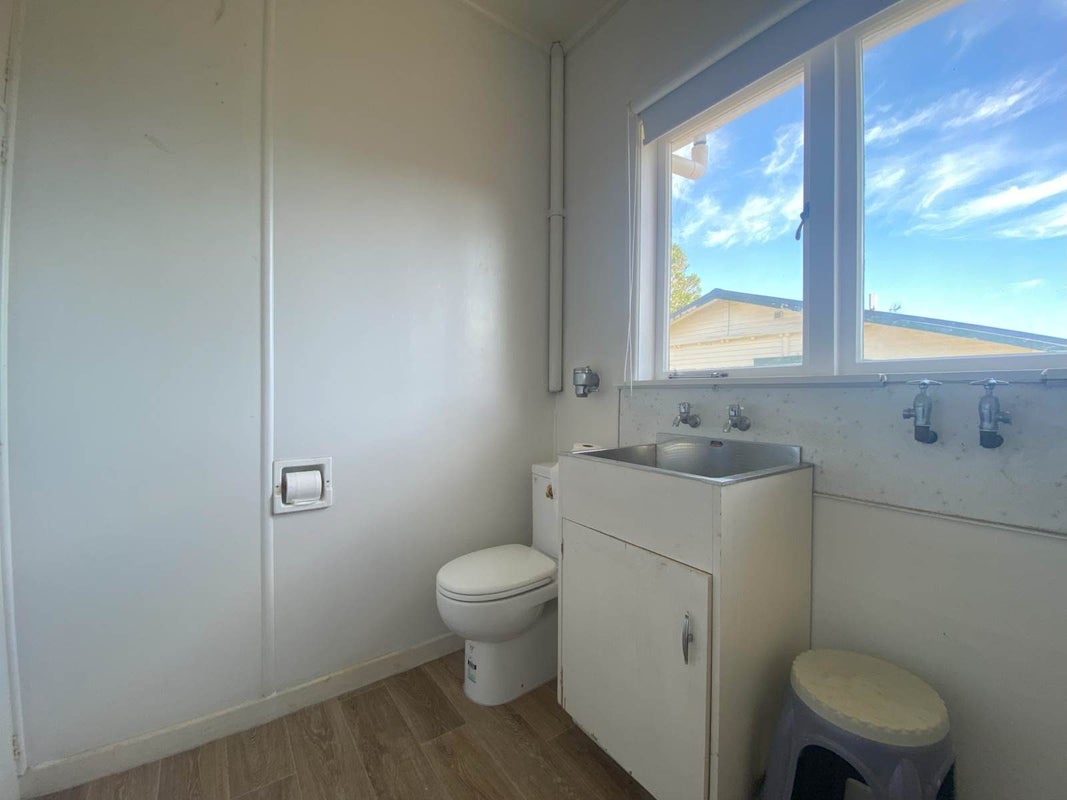 1191 New North Road, Mount Albert, Auckland - Carousel 12