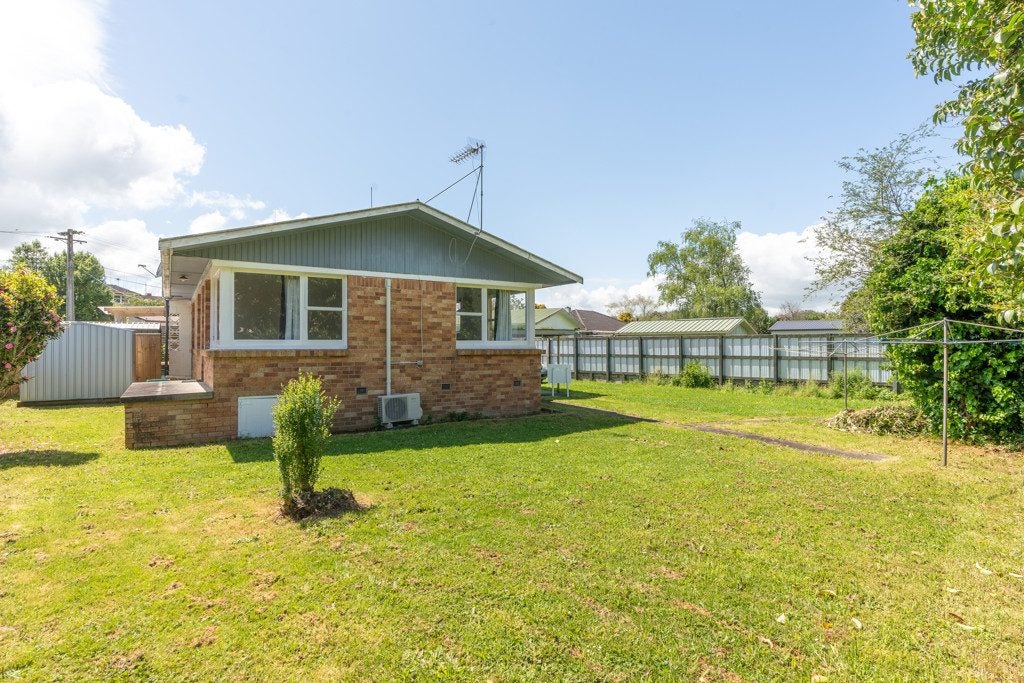 25B Aurora Terrace, Hillcrest, Hamilton - Carousel 1