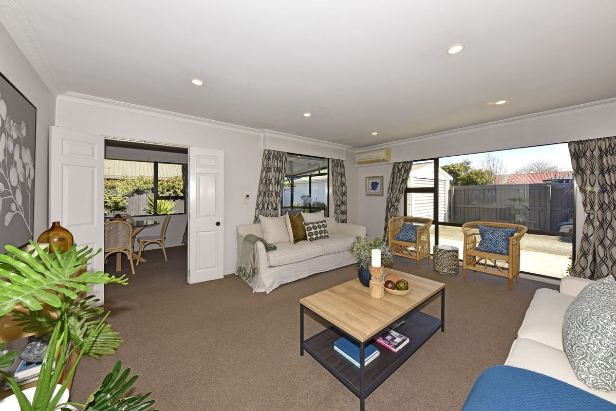 2/23 Broadfell Avenue, Avonhead, Christchurch - Carousel 1