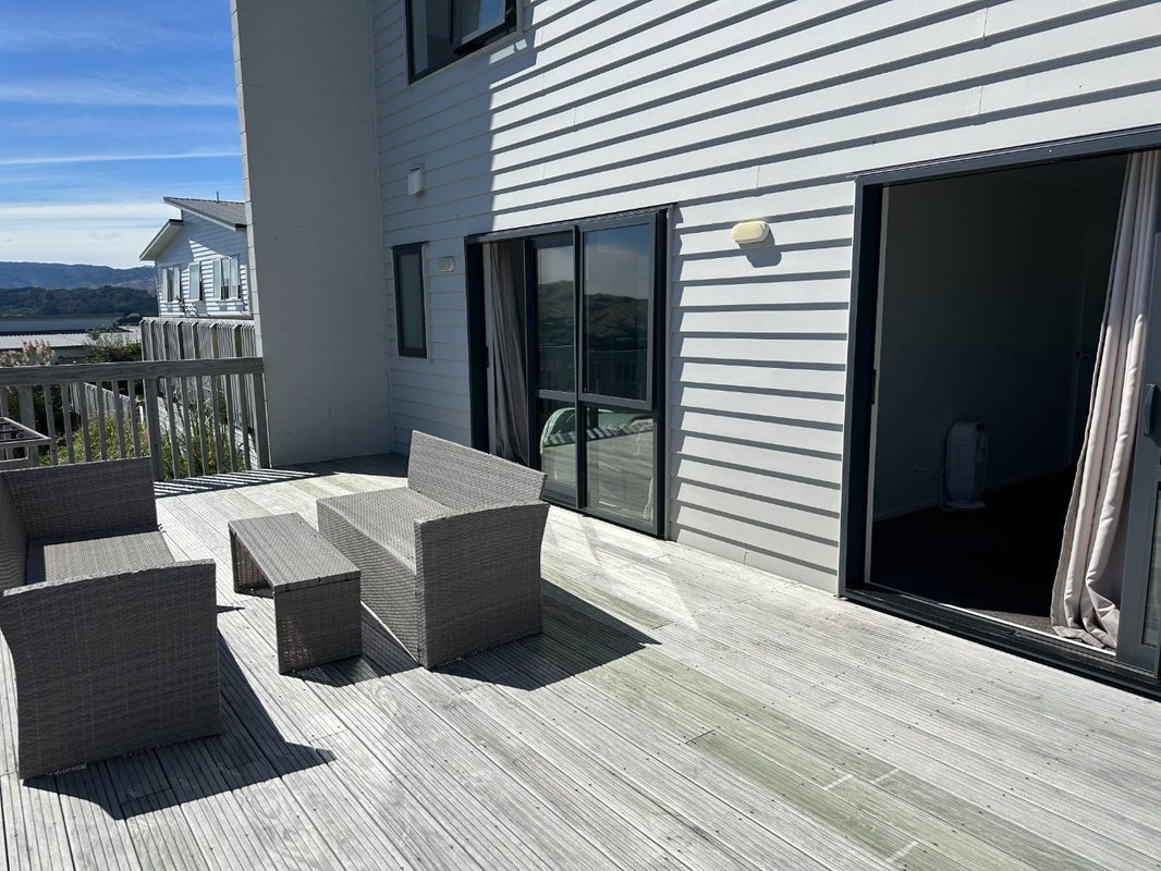 10B Polestar Lane, Whitby, Porirua - Carousel 34