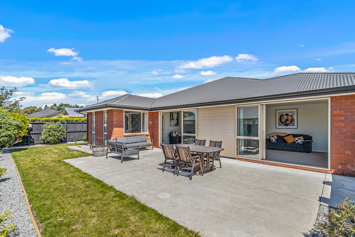 44 Mokihi Gardens, Hillmorton, Christchurch - Carousel 1
