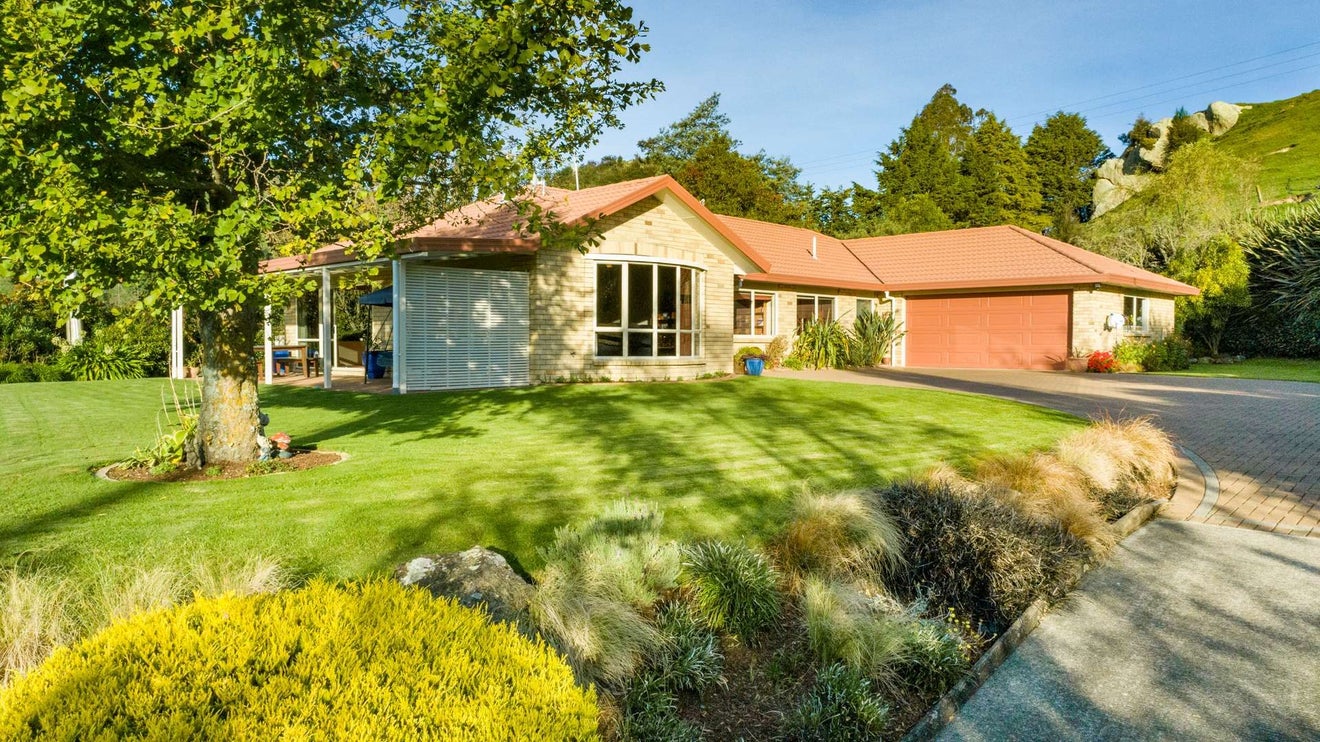 1529 Waikite Valley Road, Rotorua - Carousel 2