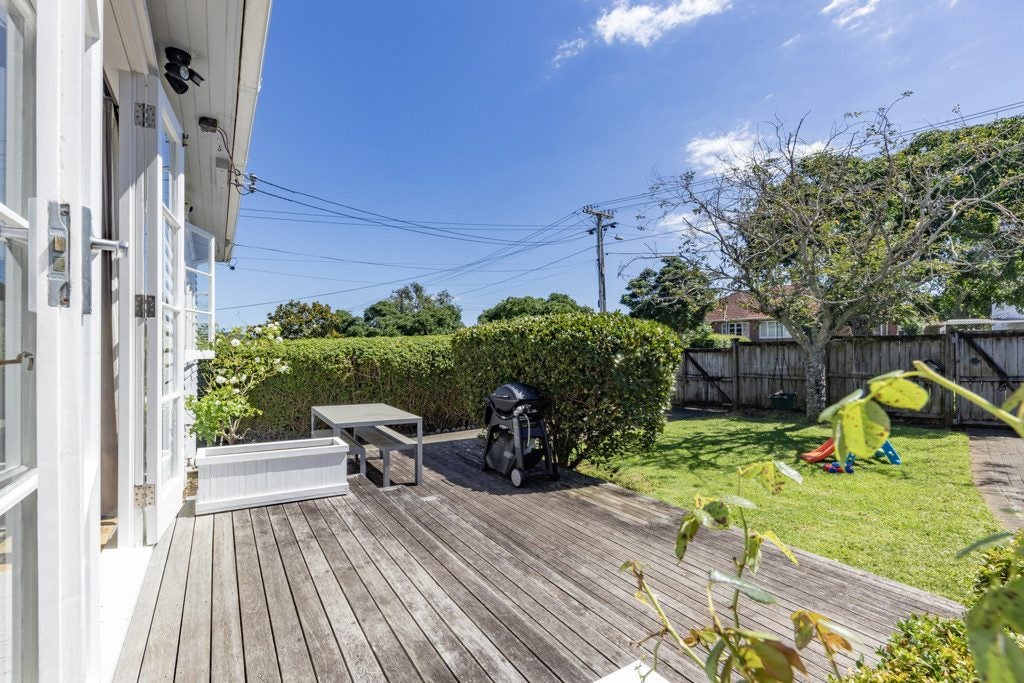 25 Athens Road, Onehunga, Auckland - Carousel 2