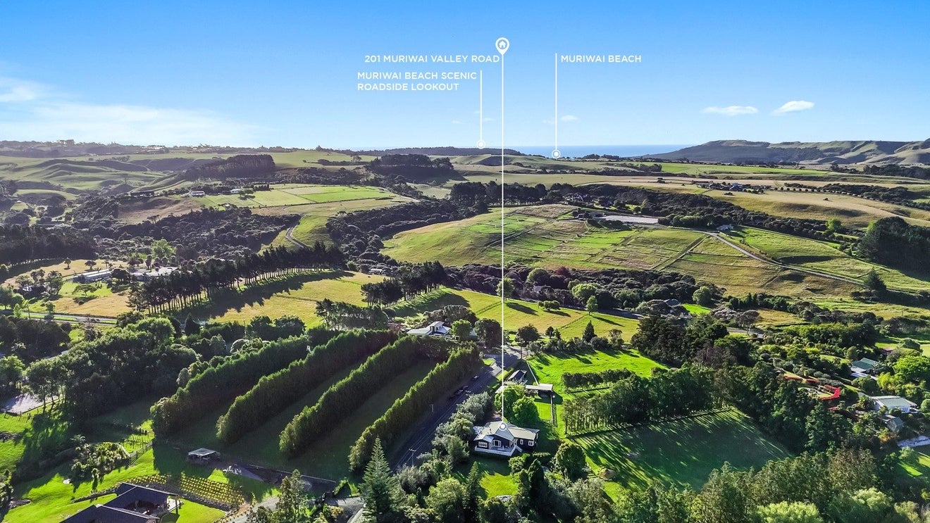 201 Muriwai Valley Road, Waimauku - Carousel 33
