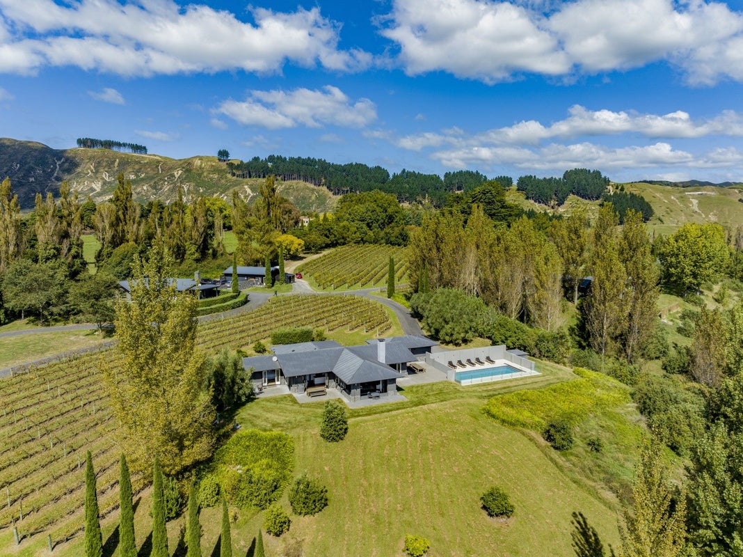 1308F Tuki Tuki Road, Tuki Tuki, Havelock North - Carousel 1