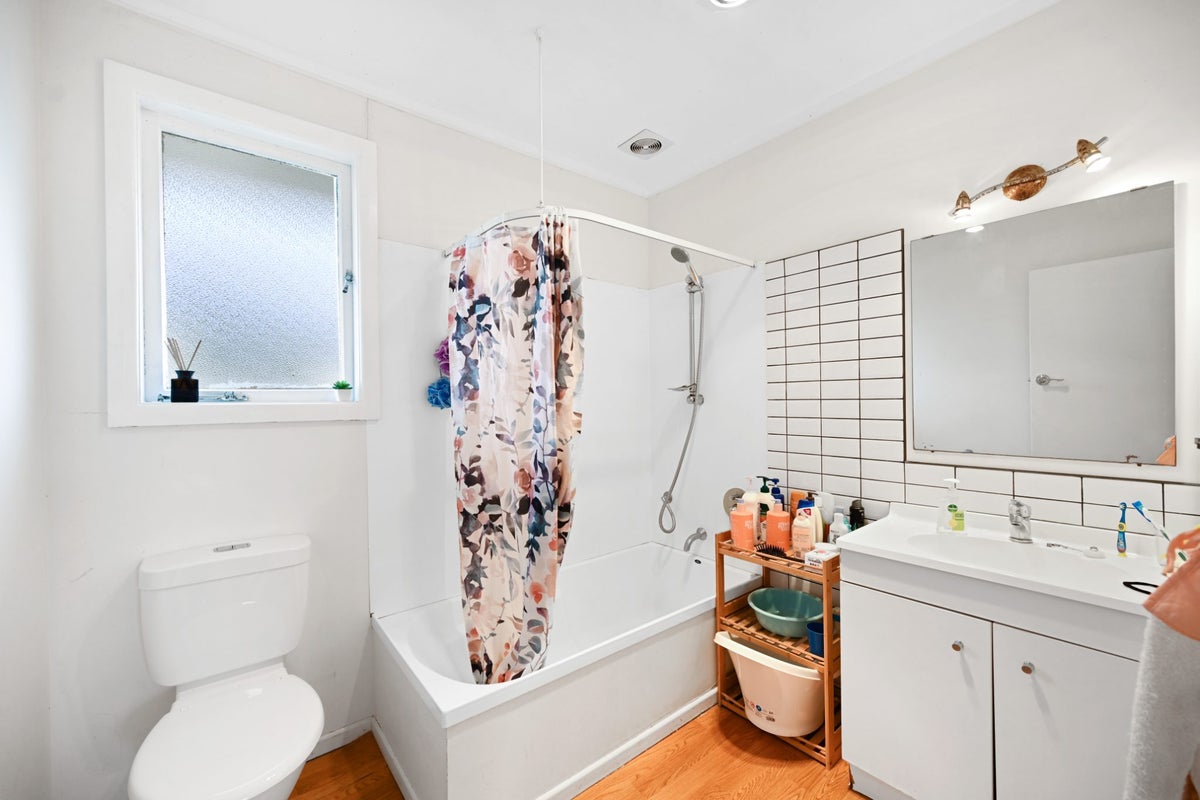 8 Mount View Road, Melville, Hamilton - Carousel 13