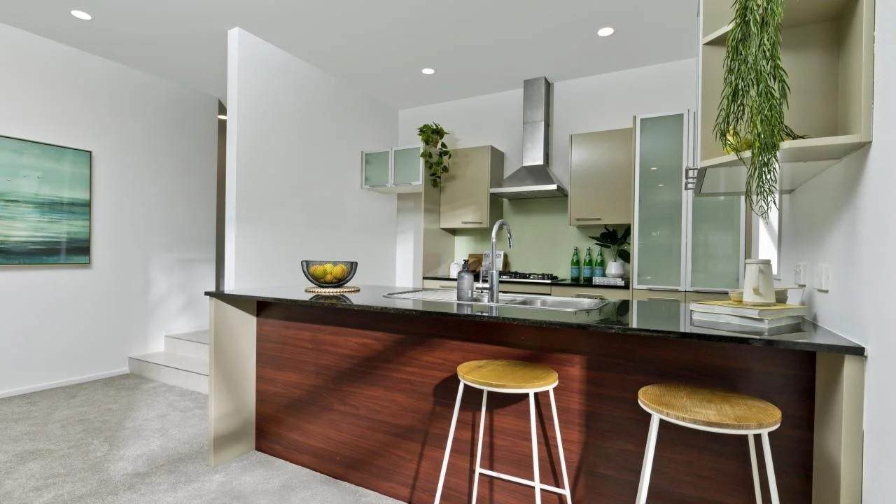 8/40 Scarlet Oak Drive, Schnapper Rock, Auckland - Carousel 2