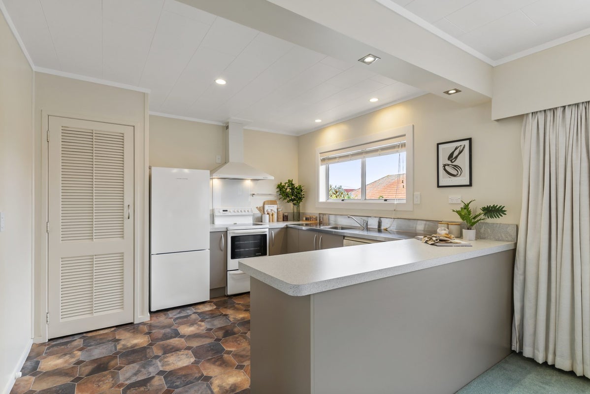 19 WICKLOW RD, Narrow Neck, North Shore City - Carousel 2