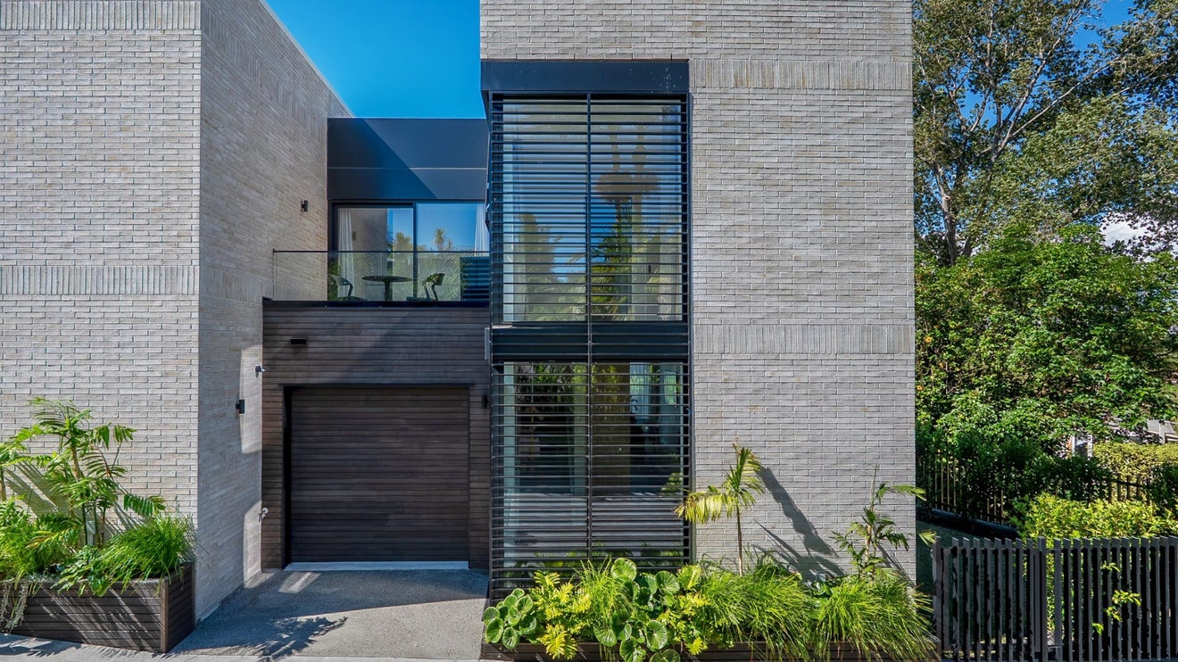 21A Arahia Street, Northcote, Auckland - Carousel 1