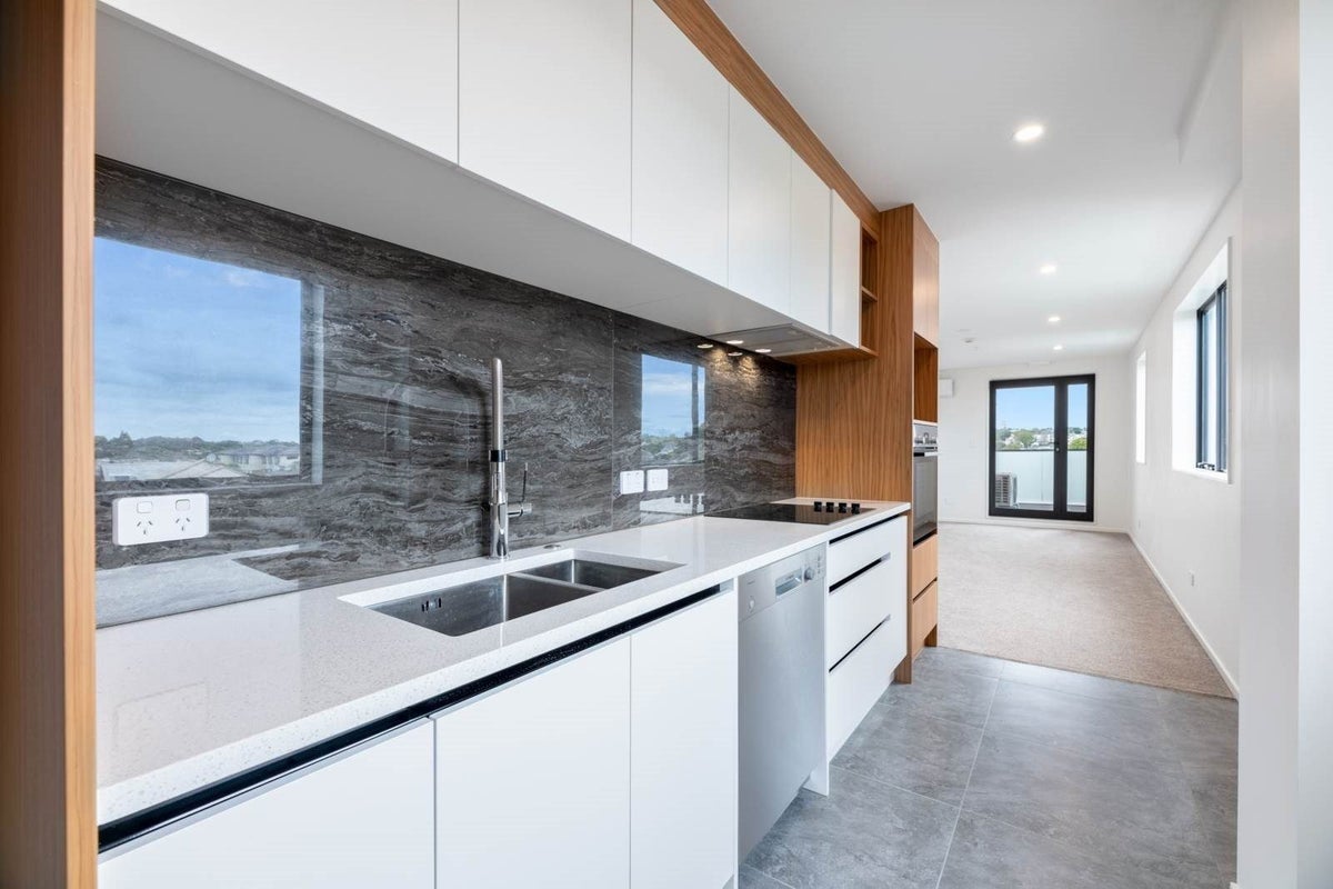 404/2A Truro RD, Sandringham, Auckland - Carousel 1