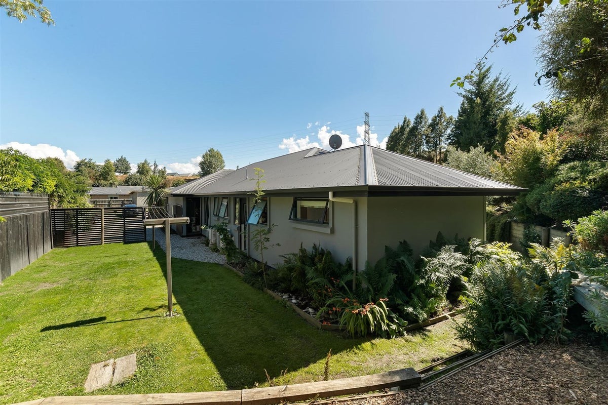 8 Quill Street, Lake Hayes, Queenstown - Carousel 23