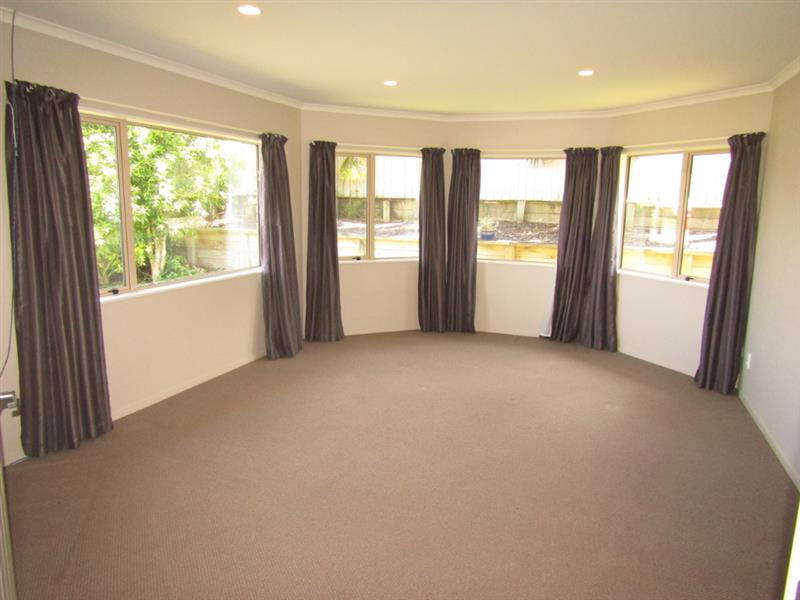 127 Kirton Drive, Riverstone Terraces, Upper Hutt - Carousel 2