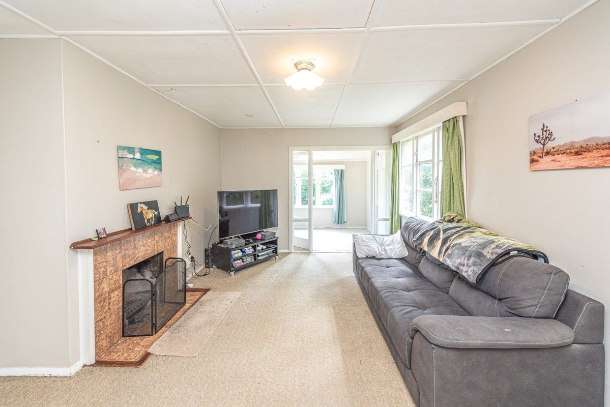 51 Swiss Avenue, Gonville, Whanganui - Carousel 2