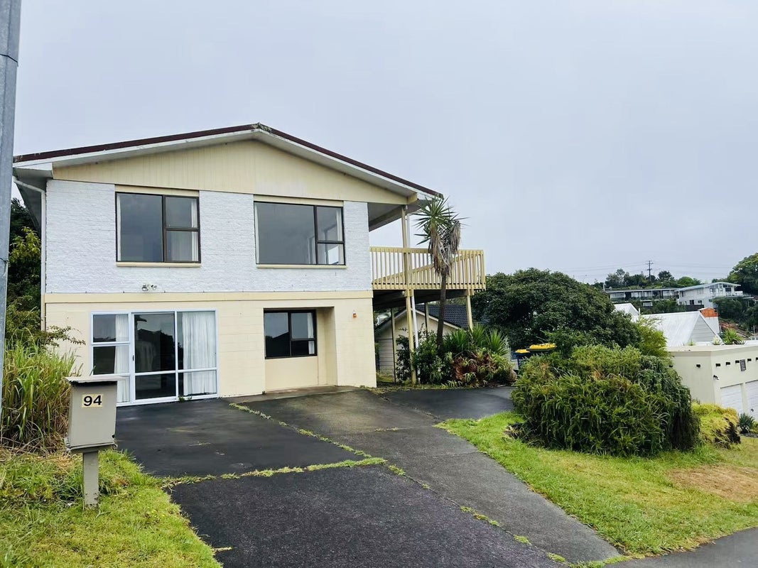 94 Langana Avenue, Browns Bay, Auckland - Carousel 1