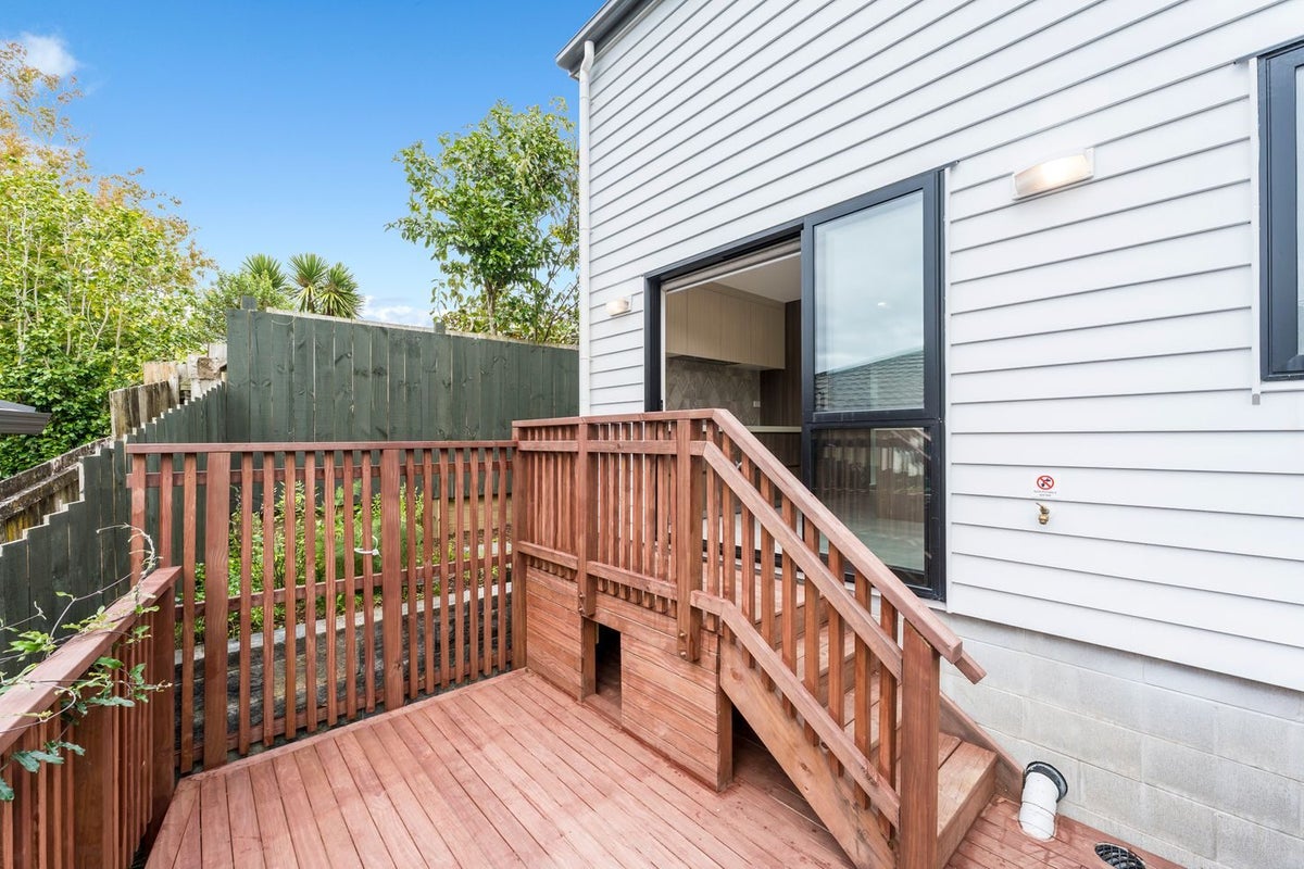 18/106 Triangle Road, Massey, Auckland - Carousel 14