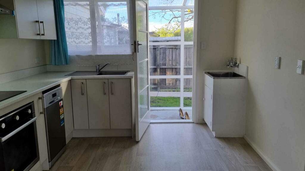 3/221 Springfield Road, St Albans, Christchurch - Carousel 8